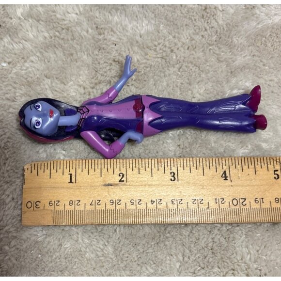 Vampirina Figurines Wolfie Dog, Vamprina, Oxana Hauntley, Bridget Vee Hauntley - Picture 7 of 13